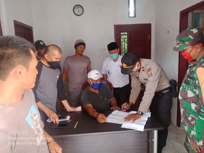 
					Camat Darul Makmur Didampingi Muspika Lainnya Pantau Penyaluran BLT-DD