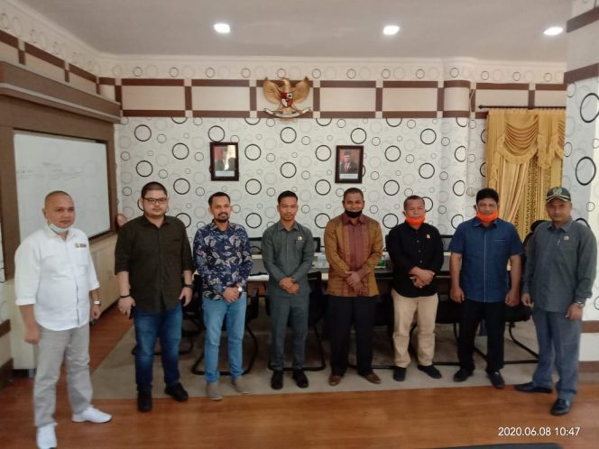 
					DPRK Nagan Raya Kedatangan Rekan Rekan DPRK Aceh Besar, Ini Tujuannya