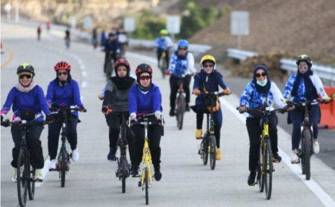 
					Bersama Bhayangkari Polda Aceh Istri Plt Gubernur Aceh Jelajahi Tol Sibanceh