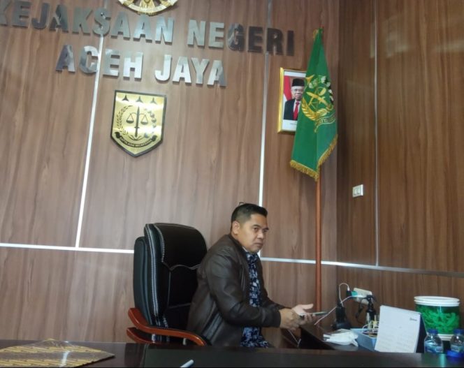 
					Dugaan Penggelapan, Ketua ULP Non Aktif Aceh Jaya Dilaporkan
