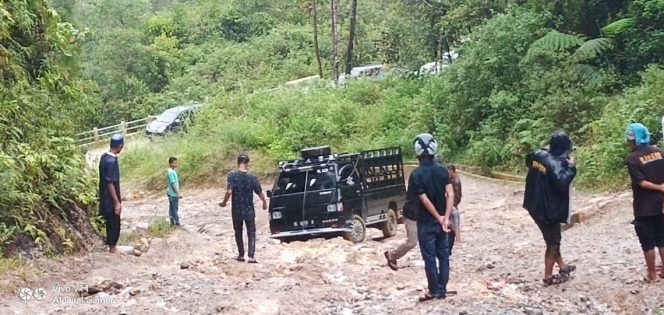 
					Pembangunan Jalan Abdya-Galus Batal? Mugee Ikan dan Abang Sopir Masih Bertarung