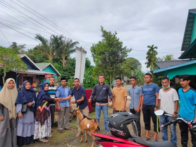 
					Ippemtab Sumatera Barat Salurkan Qurban Donatur untuk Masyarakat Teupah Barat