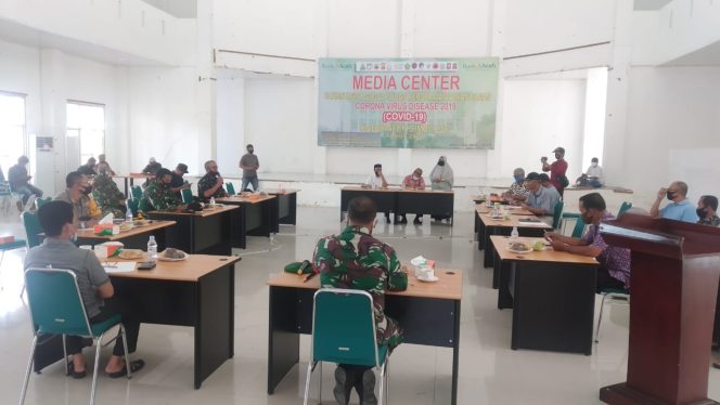 
					Seorang Warga Dinyatakan Positif, Tim Gugus Covid-19 Simeulue Konferensi