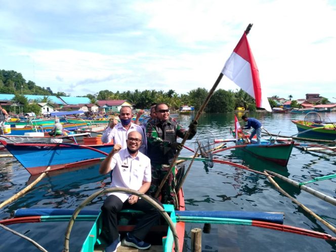 
					Nelayan Dapat Bendera Merah Putih Sumbangan dari Kodim dan Dispora Simeulue