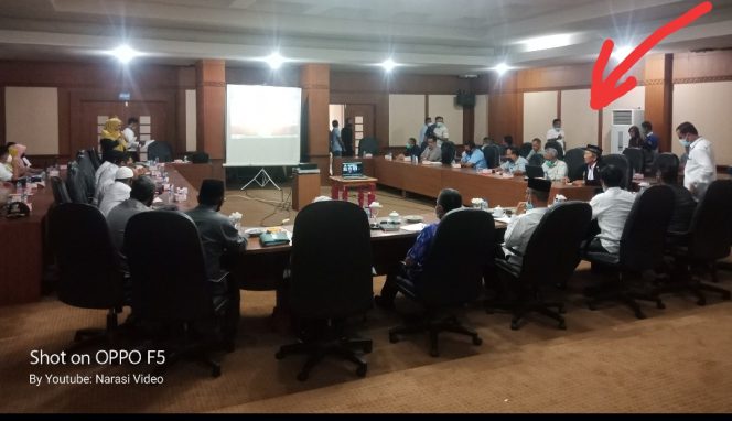
					Breakingnews: Ketua APKASINDO Aceh Pingsan Saat Diskusi di Nagan Raya