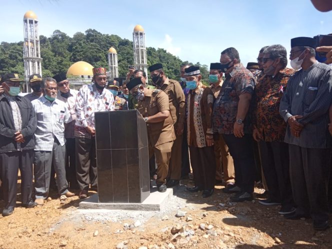 
					Teuku Irfan TB Resmikan Tugu Monomen Pemekaran Aceh Jaya