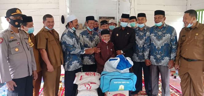 
					Wajah Bahagia Muhammad Albar Saat Bupati Nagan Raya Kunjungi Barak PT KA