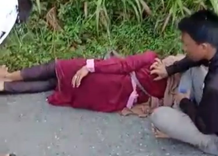 Kondisi penumpang L300 masuk jurang di Jalan Gempang- Meulaboh, Kabupaten Aceh Barat, Minggu (25/12/2022)