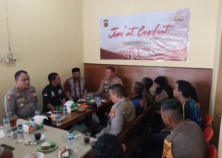 Jumat Curhat Kapolres Aceh Barat bersama masyarakat setempat (6/1/2023)