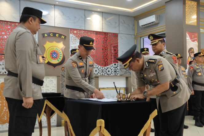 
					Breakingnews, Kapolda Aceh Pimpin Sertijab Karo Rena Termasuk Lima Kapolres ini Dimutasi