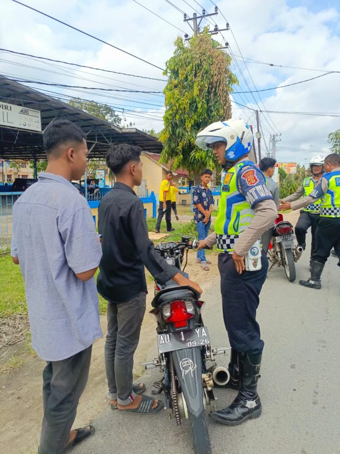 
					Masih Nekat Tak Gunakan Knalpot Standar? Ditlantas Polda Aceh Berhasil Amankan 121 Unit Sepeda Motor Berknalpot Brong