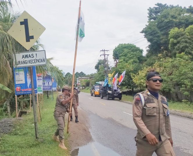 
					Panwaslih Abdya Bongkar Paksa Atribut Partai Langgar Aturan
