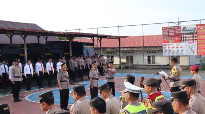 
					Kapolres Mughi Prasetyo Habrianto Pimpin Sertijab Wakapolres Aceh Selatan
