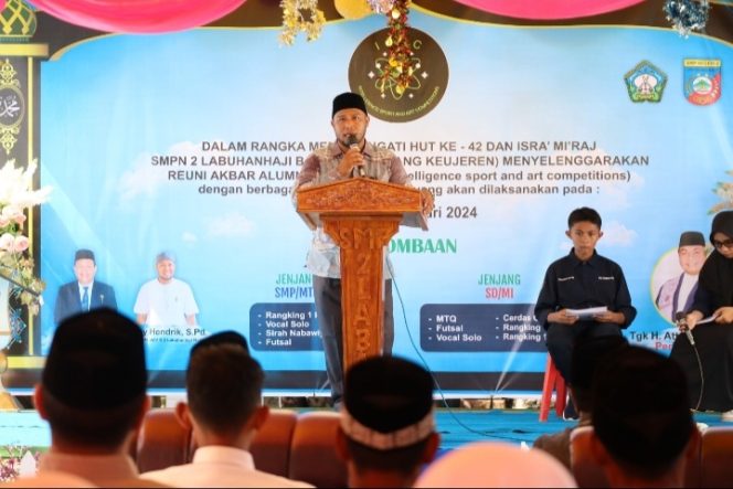 
					HUT SMPN 2 Labuhanhaji Barat adakan Peringatan Isra Mikraj Nabi Muhammad SAW serta Reuni Akbar Alumni
