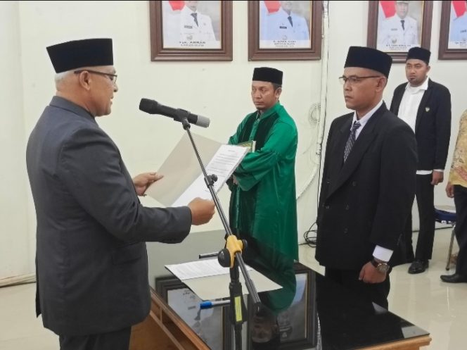 
					Aidi Pidri Jabat Kepala SMA Madrasah Ulumul Qur’an Aceh Selatan Periode 2024-2028