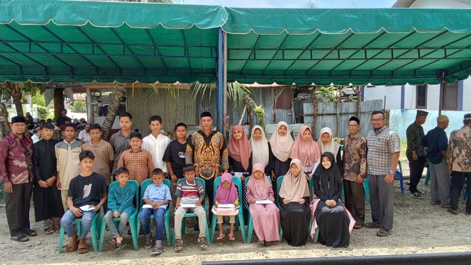 
					Masyarakat Padang Hilir Susoh Santuni Anak Yatim