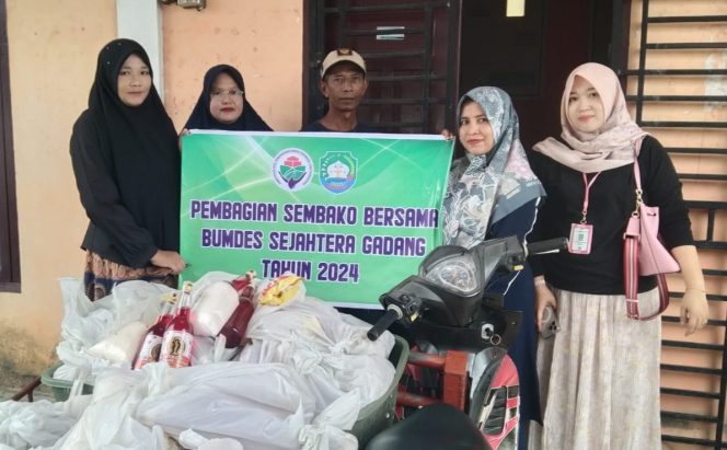 
					Jelang Ramadan, BUMDes Gadang Sejahtera Bagikan Sembako Untuk Warga