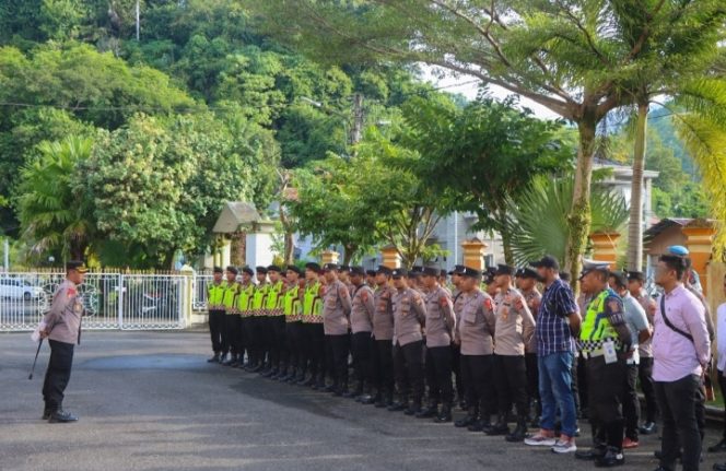 
					Pleno Suara Pemilu 2024 oleh KIP, Kapolres Aceh Selatan Siagakan Ratusan Personil Gabungan