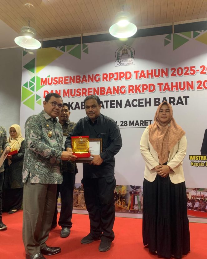 
					PT Karya Tanah Subur Aceh Barat Raih Juara  2 Terbaik Tingkat Madya CSR Awards 2024
