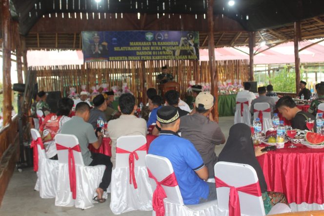 
					Buktikan Tak Ada Sekat dengan Awak Media, Dandim Nagan Raya Prakarsai Silaturahmi dan Buka Puasa Bersama 