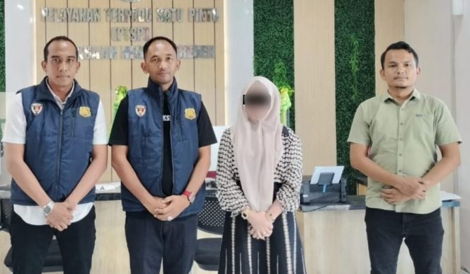
					Penyidik Polda Aceh Serahkan Selebgram Asal Bireuen Tersandung Kasus Promosi Judi Online ke JPU