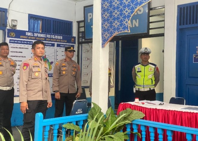 
					Kunjungi Pos Yan Operasi Ketupat Seulawah 2024, Kapolres Asel : Jalankan Tugas dengan Propesional, Humanis dan Waspada