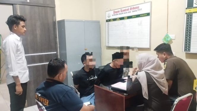 
					Miliki Sabu, Tiga Warga di Aceh Jaya Terpaksa Berurusan dengan Aparat Penegak Hukum 