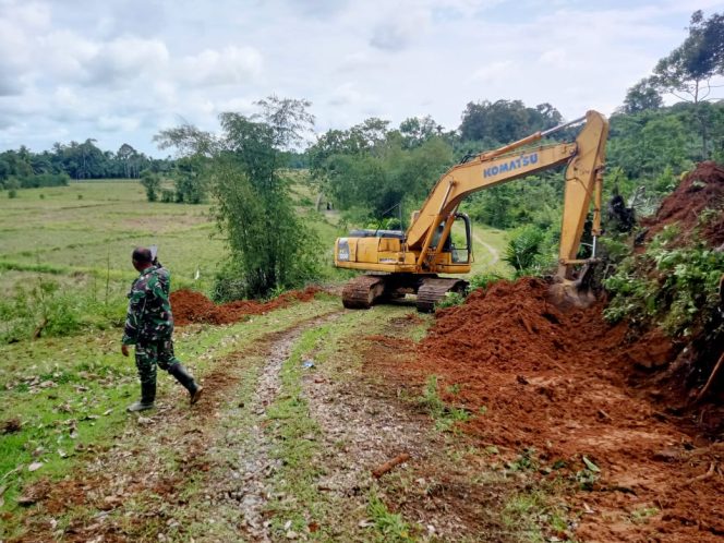 
					Satgas TMMD Reguler ke-120 Kodim 0116 Nagan Raya Awasi Pekerjaan Akses Jalan Baru