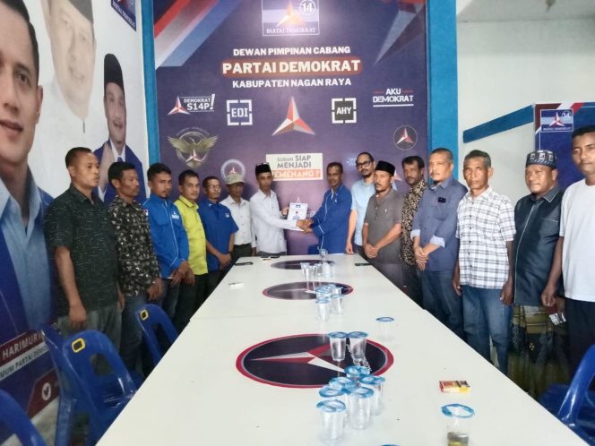 
					Perwakilan Masyarakat Daftarkan Ketua Komisi III DPRK Nagan Raya Sebagai Bacabup Usungan Partai Demokrat