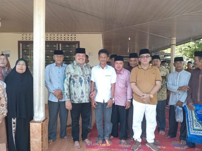 
					Keluarga Besar Peulekung Kompak Usung TRK untuk Bupati Nagan Raya, Termasuk Ampon Bang