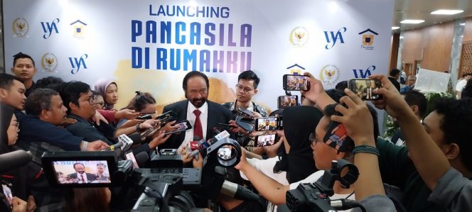 
					*Hadiri Peluncuran Buku ‘Pancasila di Rumahku’, Surya Paloh: Kejujuran Syarat Utama Membangun Sistem Nilai Pancasila*