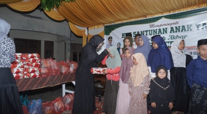 
					Pj Ketua TP PKK Aceh Selatan ikut Berpartisipasi Menyantuni Anak Yatim di Desa Ujung Karang Kecamatan Sawang