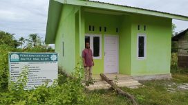 Pembangunan Rumah Layak Huni dari Baitul Mal Aceh, di Gampong Ujong Patihah, Kecamatan Kuala, Kabupaten Nagan Raya, Minggu (14/7/2024) foto/dani