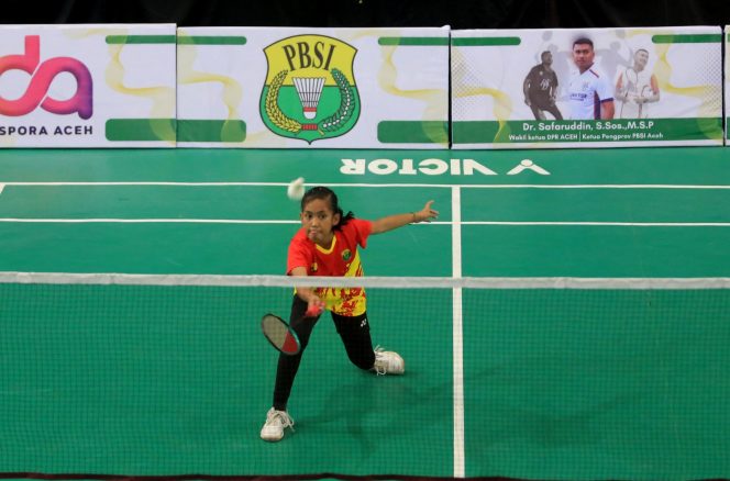 
					Siti Aisyah Azzahra Pembulu tangkis PB PUPR Plus Aceh Barat Senin (1/7/2024)/ Foto/ist