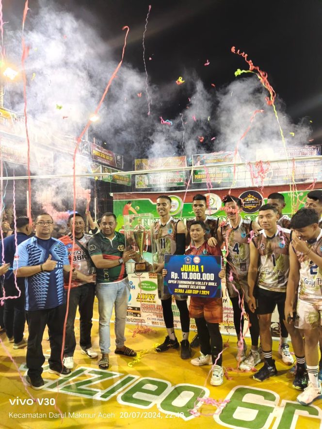 
					Ajang Open Barsela Serbajadi Cup 1, Tim Voli 805 LP Rebut Juara Utama 