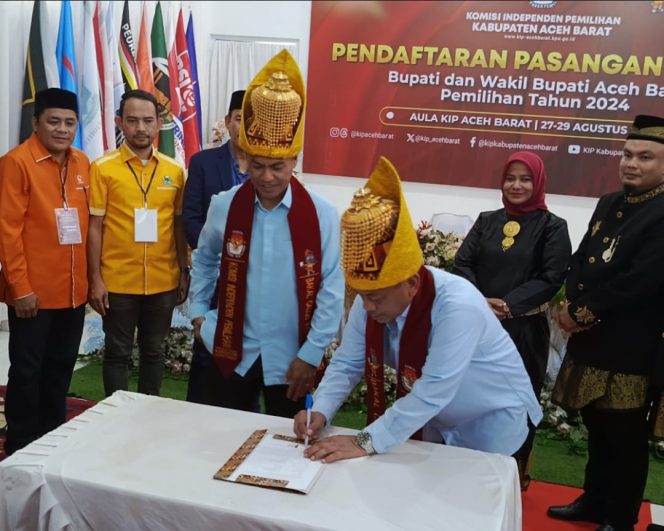 
					H.Kamaruddin dan Adi Ariayadi Resmi Mendaftar Sebagai Calon Bupati Aceh Barat Periode 2024-2029