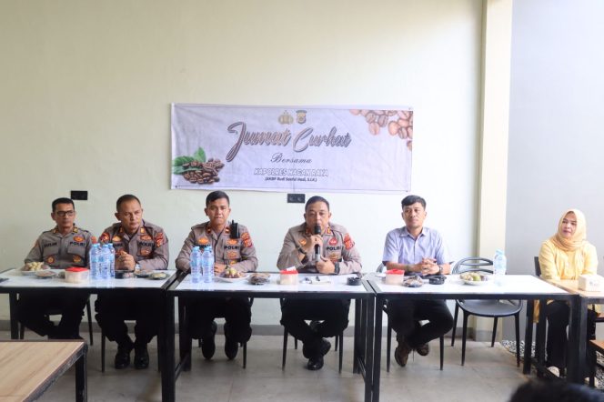 
					Kapolres Nagan Raya Gelar Jumat Curhat Bersama Pimpinan BUMN, Tingkatkan Sinergi untuk Keamanan.