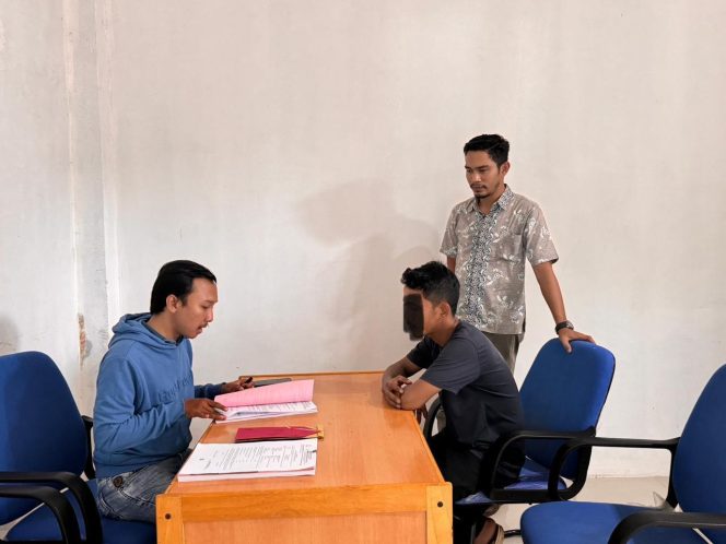 
					Polres Nagan Raya Serahkan Pelaku Judol ke Jaksa