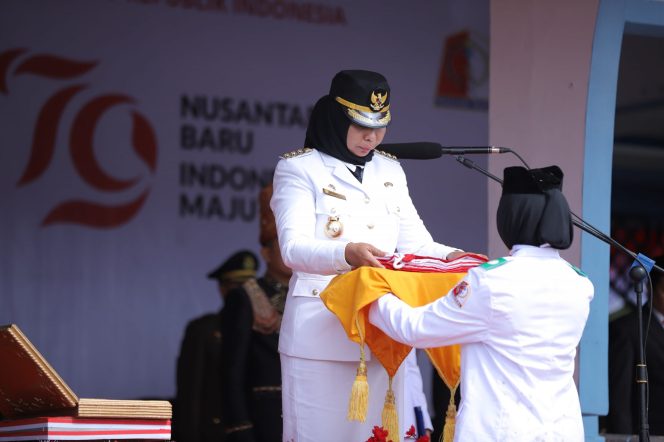 
					Peringatan Hari Kemerdekaan di Nagan Raya Berlangsung Khidmat, Pj Bupati Fitriany Farhas jadi Inspektur Upacara