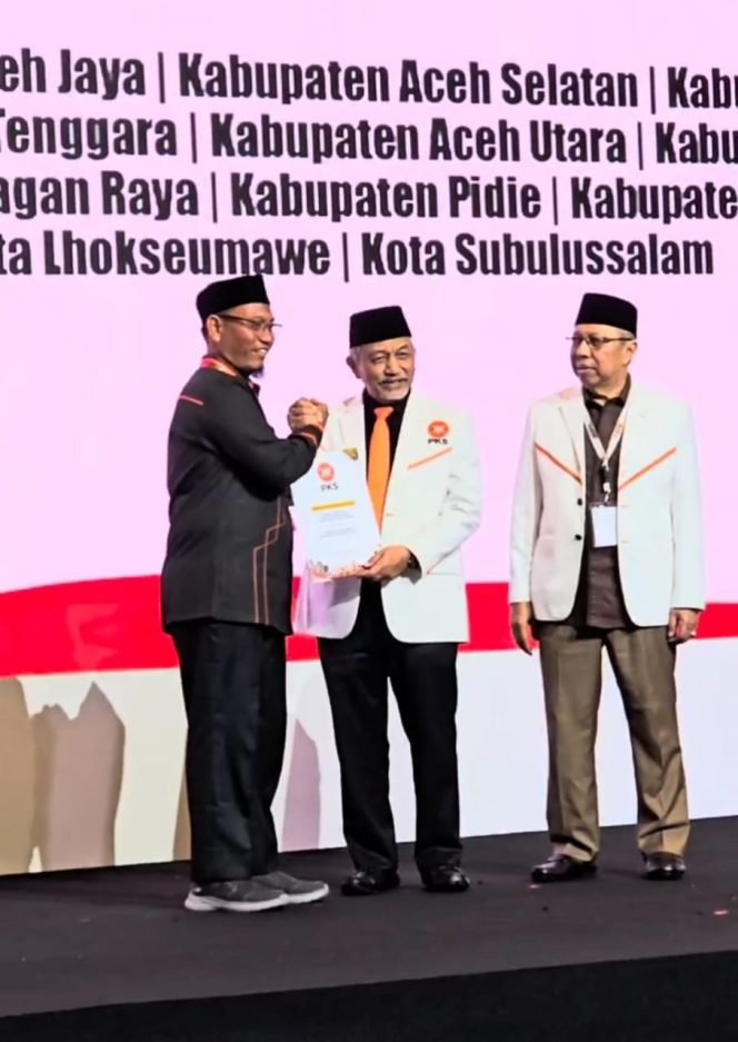 
					Partai Keadilan Sejahtera Resmi Dukung Juragan-Adifal Paslon Bupati dan Wakil Bupati Nagan Raya 