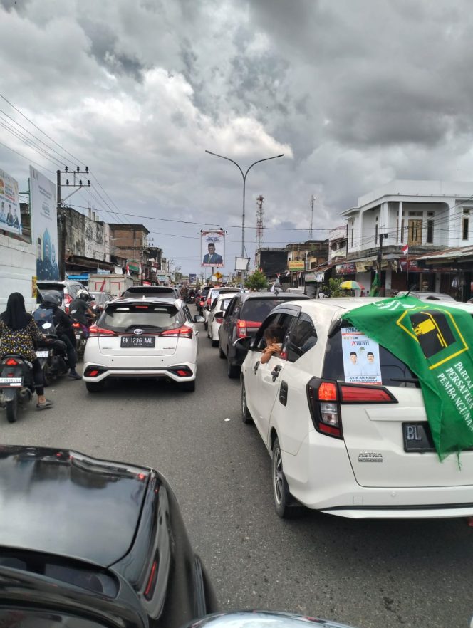 
					Dari Seluruh Dapil, Masyarakat Antusias Ikut Deklarasi Paslon AMAN Nagan Raya 