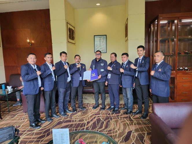 
					B1.KWK NasDem untuk HAKAM-AYI Diberikan, siap Menangkan Pilkada Aceh Barat