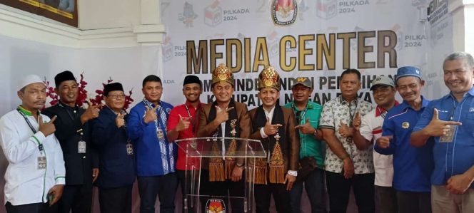 
					Bersama Parpol Pendukung dan Masyarakat, Paslon JOZ Resmi Daftar Ke KIP Nagan Raya 