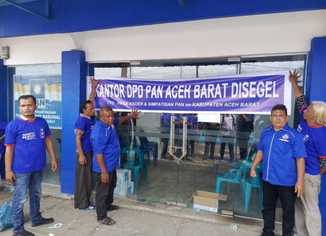 
					Kantor DPD PAN Aceh Barat Di Segel/Foto/dani