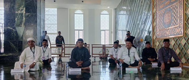
					Empat Paslon Bupati Nagan Raya Uji Mampu Baca Al Qur’an di Masjid Giok 