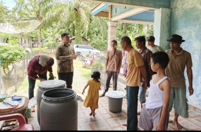 
					Melalui PKM Dosen UTU, Petani Jeruk Di Nagan Raya Kini Telah Mampu Ciptakan Pupuk Organik Cair Dari Limbah Jeruk.