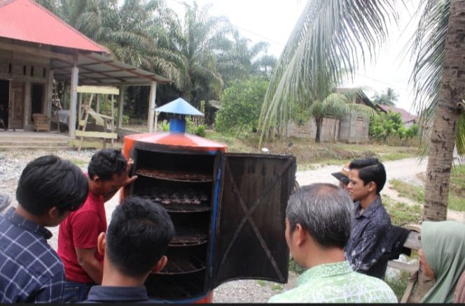 
					Dosen UTU Ikan Asap Produksi Nagan Raya Berkualitas Tinggi 