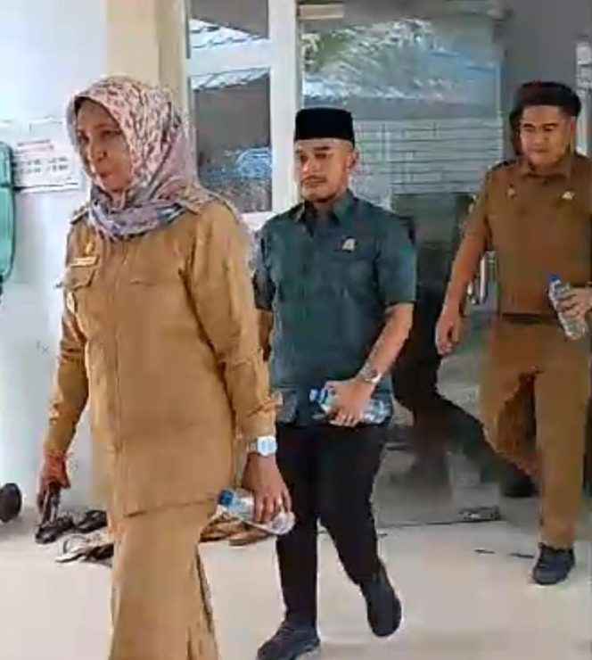 
					 PJ Bupati Bersama Ketua DPRK Nagan Raya Kompak Sidak Persediaan Obat di RSUD SIM