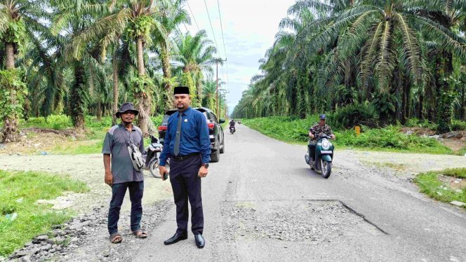 
					DPRK Nagan Raya Akan Surati PLN dan PT Socfindo, Terkait Tiang Listrik Bahayakan Pengendara