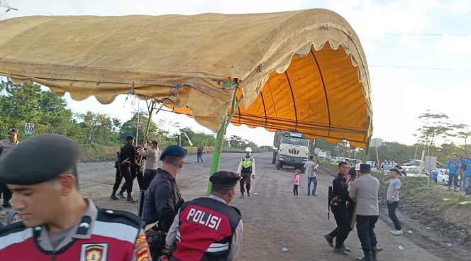 
					Polisi Lakukan Pembubaran Paksa Terhadap Aksi Warga Peunaga Cut Ujong